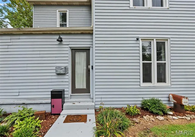 2nd image of 214 W Mary St, Jackson, MO 63755 | MLS# MIS26053564