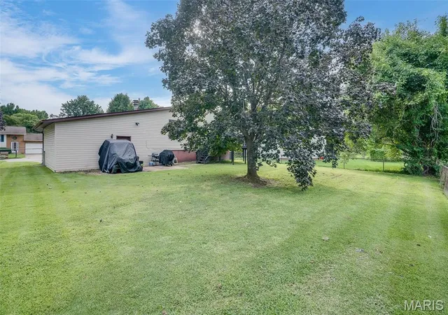 Photo 29 of Single family home for sale at 2005 Maple Tree Ln, East Saint Louis, IL 62206 | MLS# MIS26053568 | Listing updated on 2026-08-20