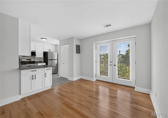 Photo 3 of Condo for sale at 5630 Pershing Ave #37, St Louis, MO 63112 | MLS# MIS26053570 | Listing updated on 2026-08-27