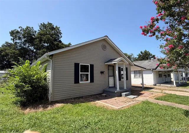 15th image of 324 S Sassafrass St, Dexter, MO 63841 | MLS# MIS26053574