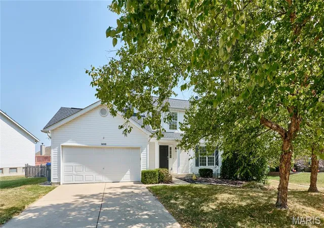 Photo 2 of Single family home for sale at 1488 Cochise Dr, O Fallon, MO 63366 | MLS# MIS26053582 | Listing updated on 2026-09-20