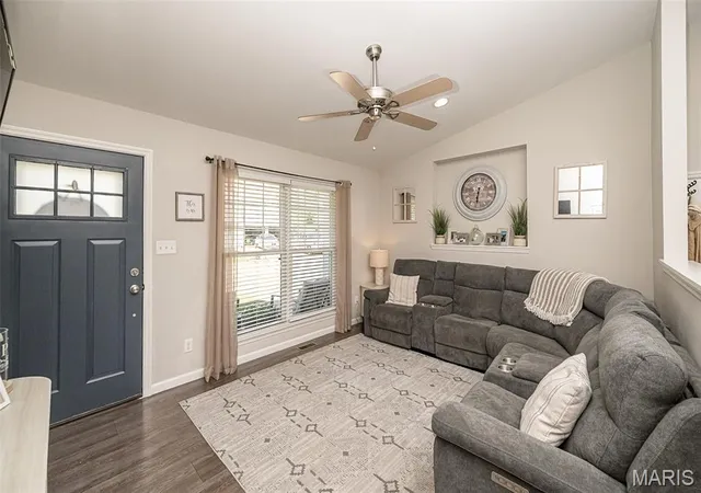 Photo 3 of Sale Pending at 2552 Plymouth Dr, High Ridge, MO 63049 | MLS# MIS26053590 | Listing updated on 2026-08-23