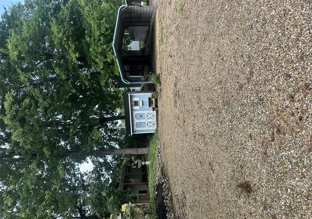 Photo 3 of Single family home for sale at 19609 Kay Ln, Carlyle, IL 62231 | MLS# MIS26053591 | Listing updated on 2026-08-20