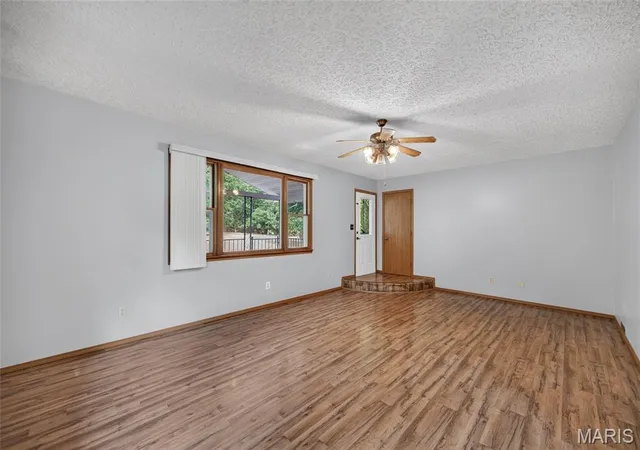 Photo 4 of Single family home for sale at 26217 Silver Ln, Waynesville, MO 65583 | MLS# MIS26053599 | Listing updated on 2026-09-19
