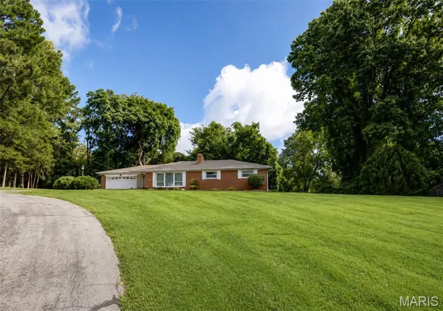 2nd image of 123 Rex Dr, Collinsville, IL 62234 | MLS# MIS26053610