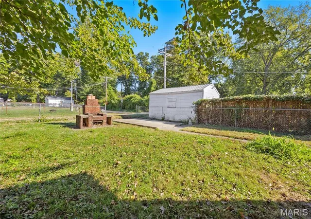 Photo 3 of Single family home for sale at 8249 Appleton Dr, Saint Louis, MO 63132 | MLS# MIS26053626 | Listing updated on 2026-10-26