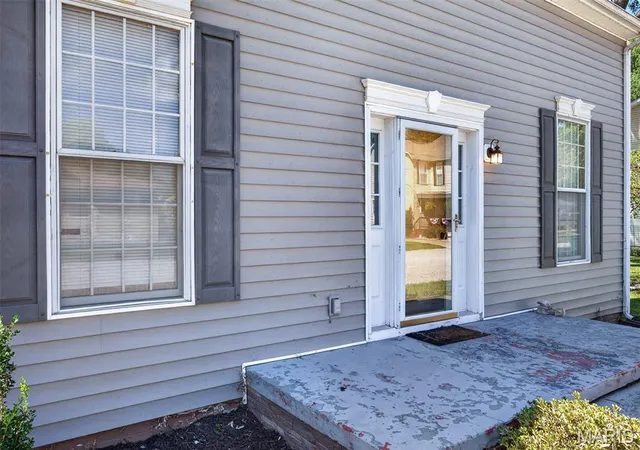 Photo 3 of Single family home for sale at 446 N 8th Street, Breese, IL 62230 | MLS# MIS26053635 | Listing updated on 2026-09-03