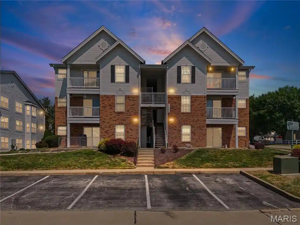 Listing Photo 1 - Condo for sale in 1209 Woodland Pt Dr located at 1209 Woodland Pt Dr, St. Louis, MO 63146 - Unit 1209 Woodland Point Dr