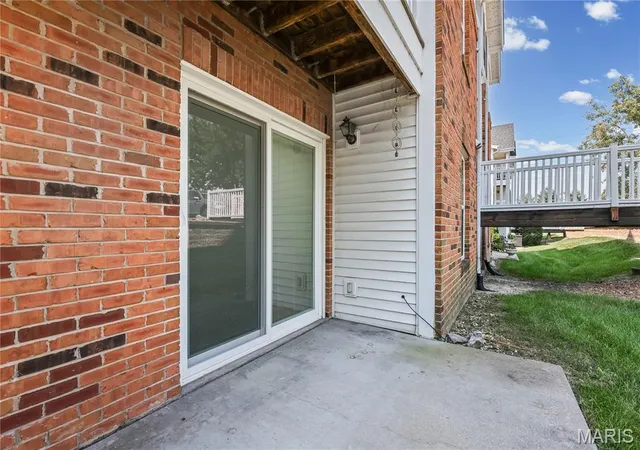 Photo 2 of Condo for sale at 1209 Woodland Point Dr #B, St Louis, MO 63146 | MLS# MIS26053644 | Listing updated on 2026-09-19