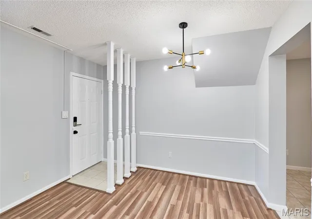 Photo 3 of Condo for sale at 1501 High School Dr, Saint Louis, MO 63144 | MLS# MIS26053650 | Listing updated on 2026-09-26