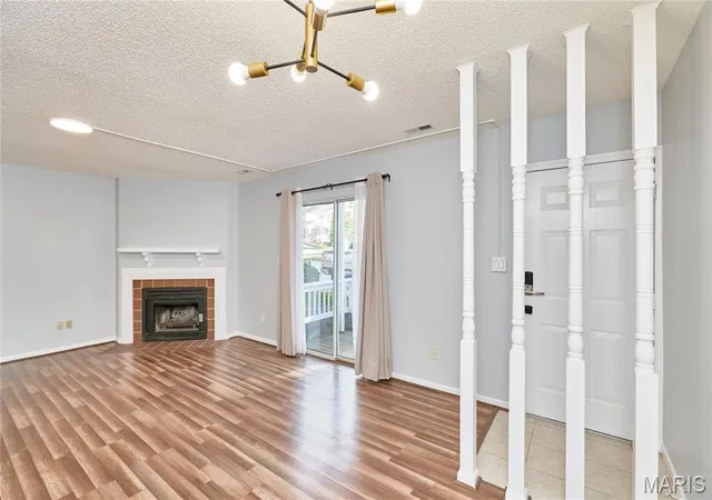 Listing Photo 4 - Condo for sale in building located at 1501 High School Dr, Saint Louis, MO 63144
