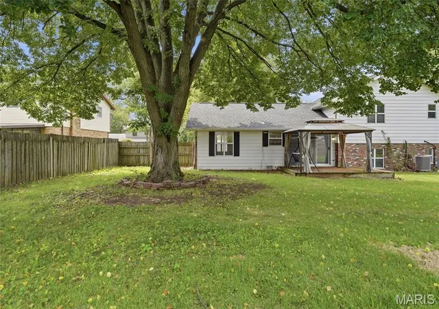 Photo 4 of Single family home for sale at 30 Mar Jacques Dr, Belleville, IL 62226 | MLS# MIS26053672 | Listing updated on 2026-09-25
