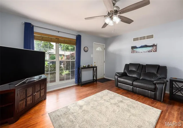 Photo 2 of Single family home for sale at 1133 Fordyce Ln, St Charles, MO 63303 | MLS# MIS26053675 | Listing updated on 2026-09-14