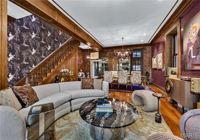 Photo 3 of Single family home for sale at 1840 S 8Th St, St Louis, MO 63104 | MLS# MIS26053676 | Listing updated on 2026-10-19