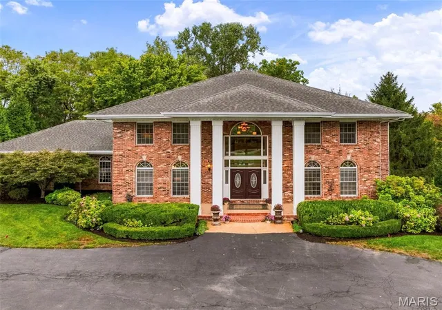 Photo 1 of Mansion for sale at 12923 Conway Rd, Saint Louis, MO 63141 | MLS# MIS26053681 | Listing updated on 2026-10-05