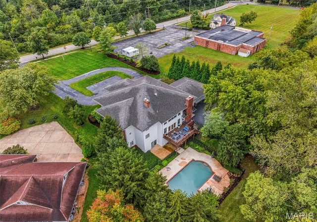Photo 3 of Mansion for sale at 12923 Conway Rd, Saint Louis, MO 63141 | MLS# MIS26053681 | Listing updated on 2026-10-05