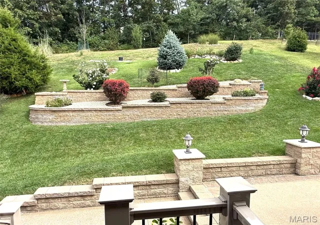 Photo 3 of Sale Pending at 4939 Quail Crest Ct, Unincorporated, MO 63128 | MLS# MIS26053691 | Listing updated on 2026-08-31