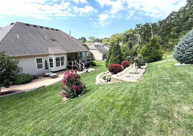 Photo 4 of Sale Pending at 4939 Quail Crest Ct, Unincorporated, MO 63128 | MLS# MIS26053691 | Listing updated on 2026-08-31