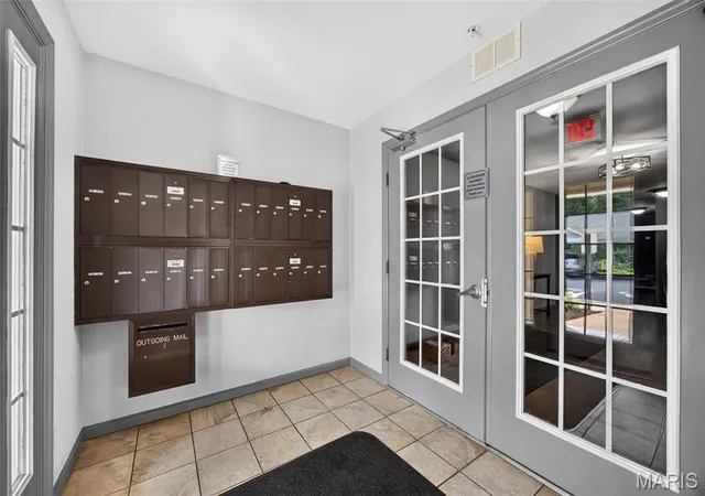Photo 2 of Condo for sale at 6 Monarch Trace Ct #304, Chesterfield, MO 63017 | MLS# MIS26053702 | Listing updated on 2026-09-14