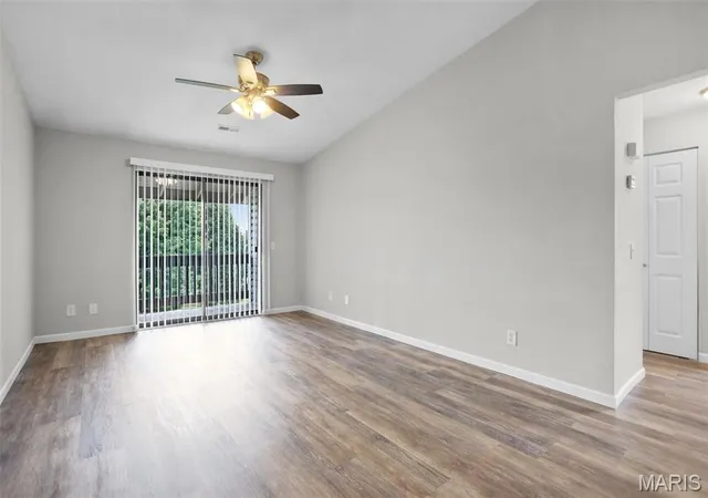 4th image of 1630 Summergate Pkwy, St. Peters, MO 63303