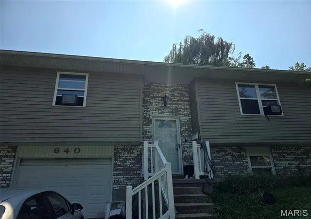 Photo 1 of Single family home for sale at 640 N Hope St, Jackson, MO 63755 | MLS# MIS26053709 | Listing updated on 2026-10-08