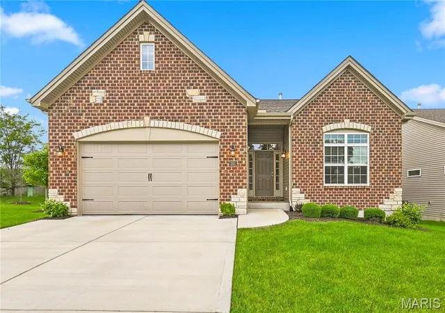 Photo 1 of Single family home for sale at 201 Keaton Woods Dr, O Fallon, MO 63368 | MLS# MIS26053713 | Listing updated on 2026-08-21