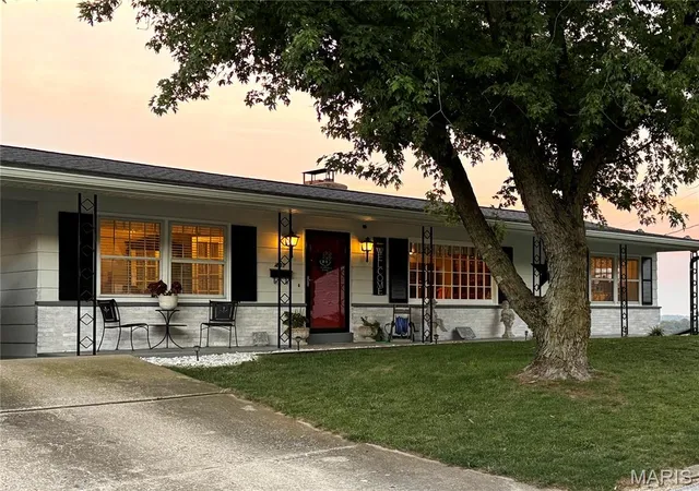 4th image of 401 Welane Ave, Louisiana, MO 63353 | MLS# MIS26053714
