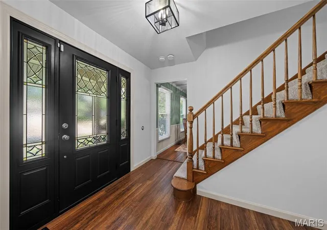 Photo 3 of Sale Pending at 268 Kinderhook Dr, Chesterfield, MO 63017 | MLS# MIS26053721 | Listing updated on 2026-09-01