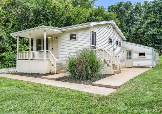 Photo 1 of Sale Pending at 5916 State Road Pp, High Ridge, MO 63049 | MLS# MIS26053729 | Listing updated on 2026-08-31