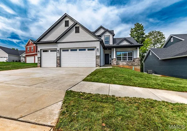 2nd image of 3725 Bullsway Dr, Imperial, MO 63052 | MLS# MIS26053730
