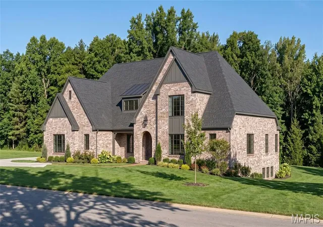 Photo 4 of Single family home for sale at 1 Tbb Scottsdale @ Ballas Ridge, Saint Louis, MO 63131 | MLS# MIS26053733 | Listing updated on 2026-08-20