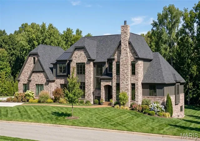 Photo 2 of Mansion for sale at 1 Tbb Hawthorne I @ Ballas Ridge, Saint Louis, MO 63131 | MLS# MIS26053736 | Listing updated on 2026-08-20