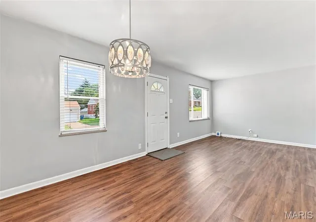 5th image of 9809 Huntingdon Ln, Saint Louis, MO 63123 | MLS# MIS26053737
