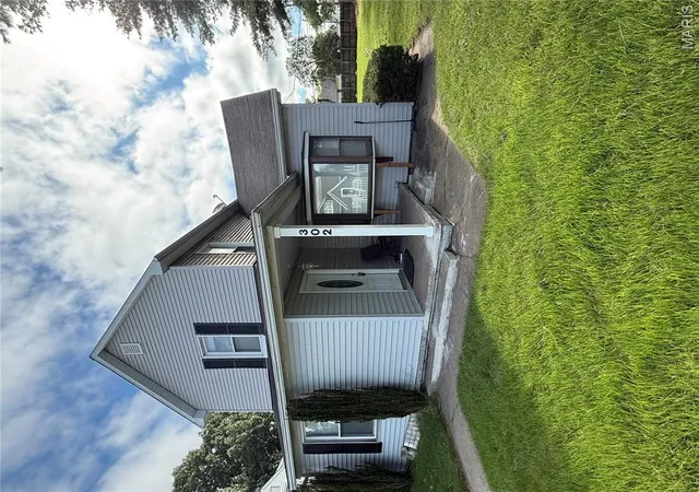 1st image of 302 Broadway, East Alton, IL 62024 | MLS# MIS26053738