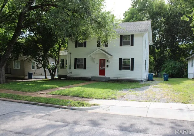 Photo 1 of Sale Pending at 425 S Clark Ave, Saint Louis, MO 63135 | MLS# MIS26053740 | Listing updated on 2026-09-07