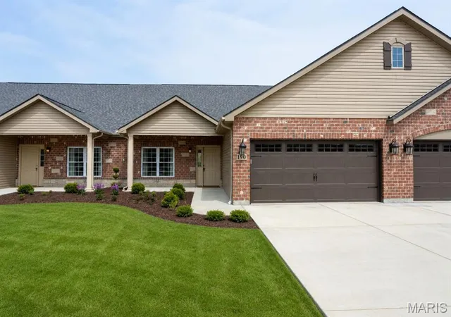 Photo 1 of Single family home for sale at 190 Santa Elena Dr, Wentzville, MO 63385 | MLS# MIS26053750 | Listing updated on 2026-09-02