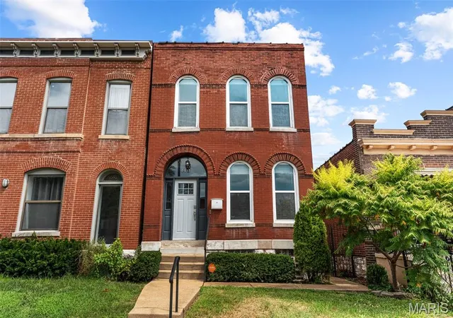 Single family home for sale at 4417 Oakland Ave, Saint Louis, MO 63110 | MLS# MIS26053758