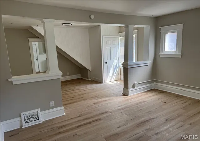Photo 2 of Single family home for sale at 1476 70th St, Saint Louis, MO 63133 | MLS# MIS26053761 | Listing updated on 2026-08-24