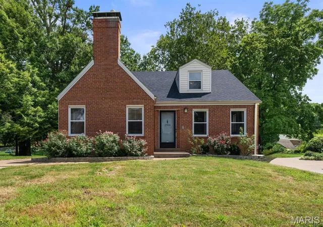 Photo 1 of Single family home for sale at 2956 Andover Dr, Saint Louis, MO 63121 | MLS# MIS26053769 | Listing updated on 2026-09-14