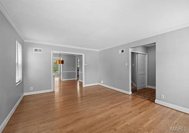 Photo 4 of Single family home for sale at 2956 Andover Dr, Saint Louis, MO 63121 | MLS# MIS26053769 | Listing updated on 2026-09-14