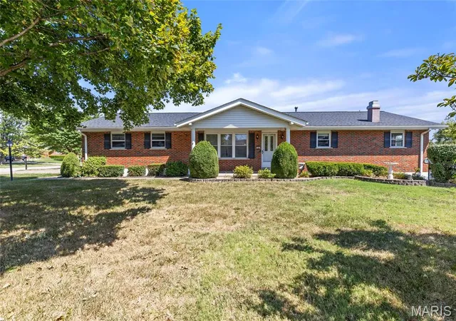 Photo 1 of Single family home for sale at 732 Fir Dr, Saint Charles, MO 63301 | MLS# MIS26053775 | Listing updated on 2026-09-07