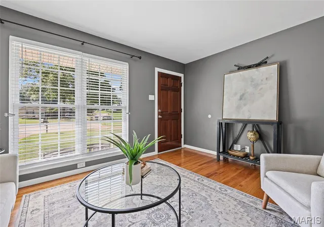 4th image of 4505 Stallard Ct, Oakville, MO 63129 | MLS# MIS26053780