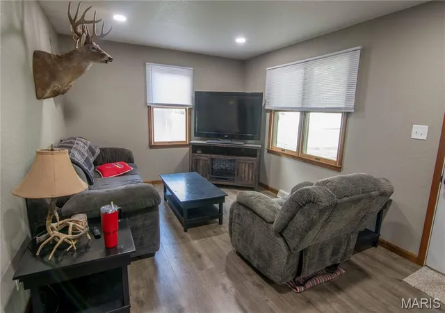 Photo 4 of Sale Pending at 324 S 3Rd St, Brownstown, IL 62418 | MLS# MIS26053781 | Listing updated on 2026-08-22