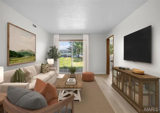 image of 4233 Heritage Woods Dr #C, St Louis, MO 63129 | MLS# MIS26053783