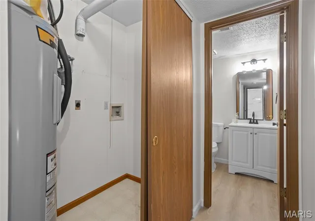 image of 4233 Heritage Woods Dr, St Louis, MO 63129