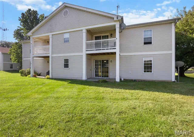 image of 4233 Heritage Woods Dr, St Louis, MO 63129
