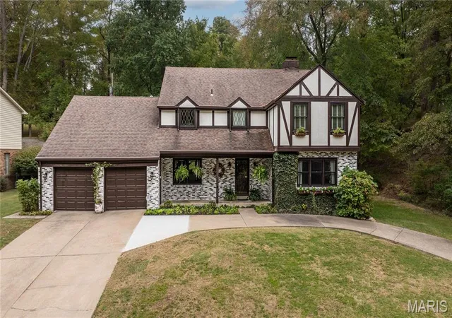 Photo 1 of Single family home for sale at 1908 Oak Hills St, Cape Girardeau, MO 63701 | MLS# MIS26053787 | Listing updated on 2026-10-19