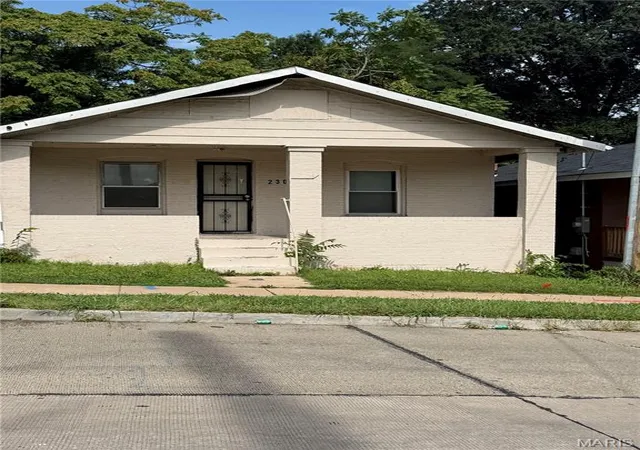 1st image of 2303 Kienlen Ave, Saint Louis, MO 63121 | MLS# MIS26053788
