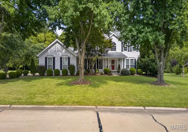Photo 3 of Sale Pending at 5856 Canterfield Ct, Weldon Spring, MO 63304 | MLS# MIS26053792 | Listing updated on 2026-09-01