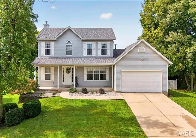 Photo 1 of Single family home for sale at 2607 Lakeshore Dr, Columbia, IL 62236 | MLS# MIS26053805 | Listing updated on 2026-08-31